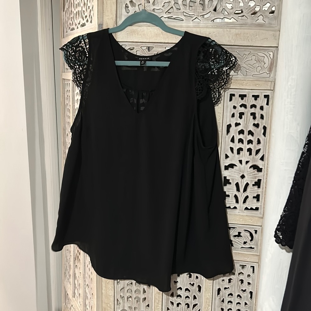 Torrid lace cap sleeve tank top